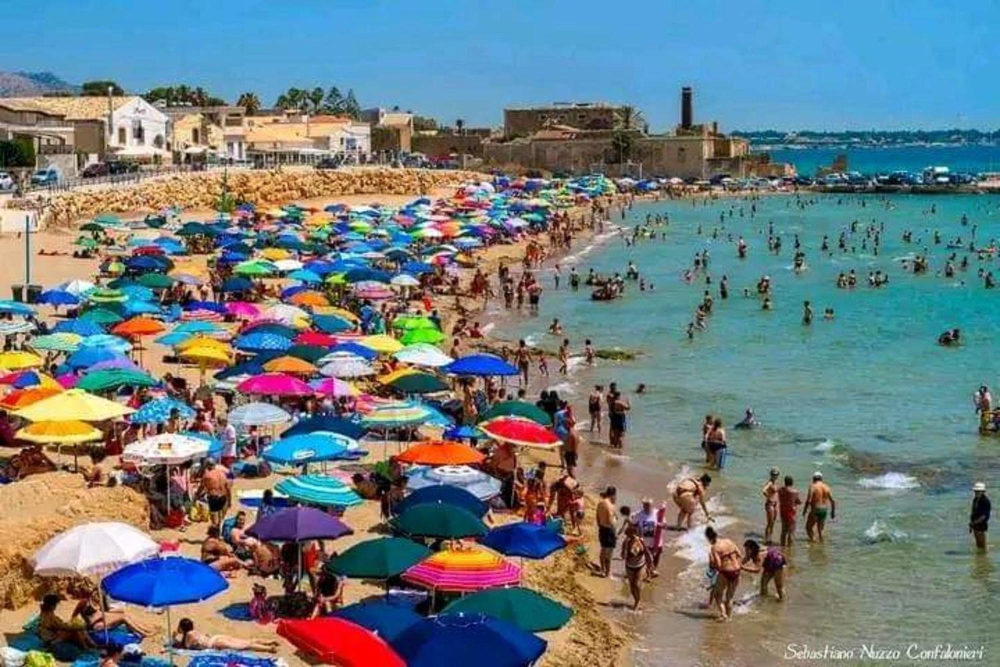 הוילה אבולה Curchitica מראה חיצוני תמונה